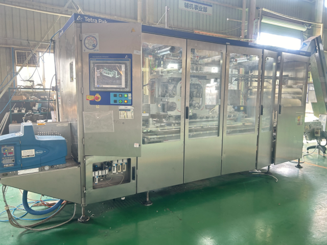 利樂(lè)CAP30貼蓋機(jī)